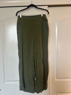 Old Navy Olive Wide-Leg High-Rise Pants
